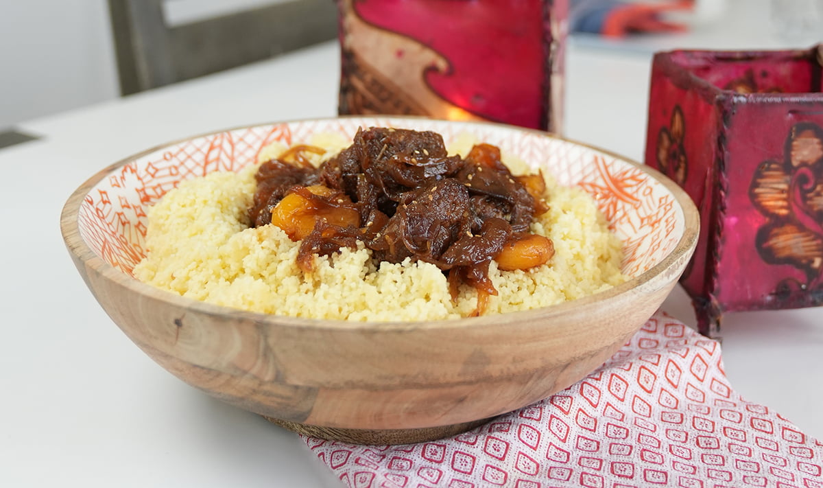 couscous topped with morrocan meatballs